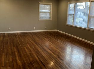 708 Griffith Dr, Manhattan, KS 66502