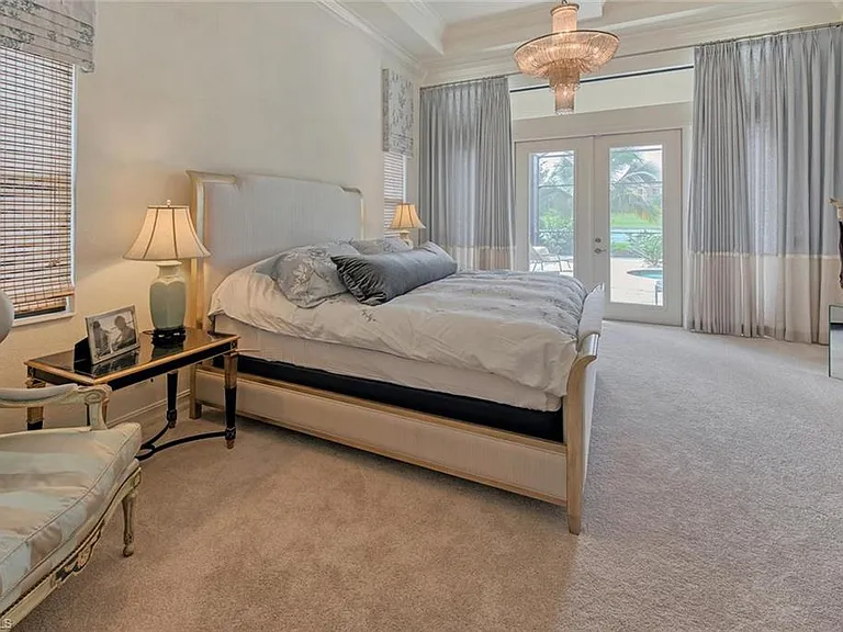 9683 Lipari Ct — Photo 14
