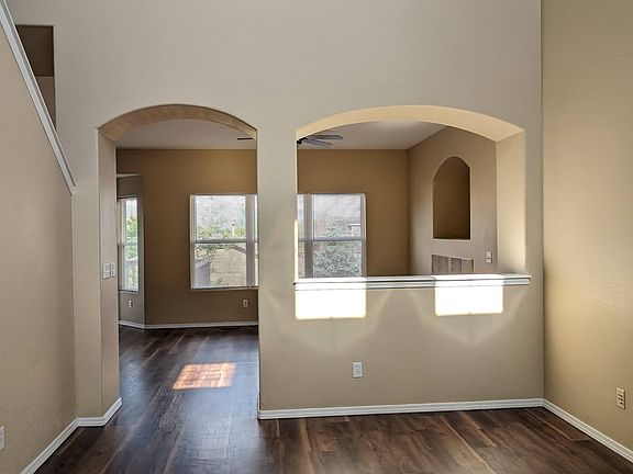 2nd image of 2108 Pinyon Jay Dr