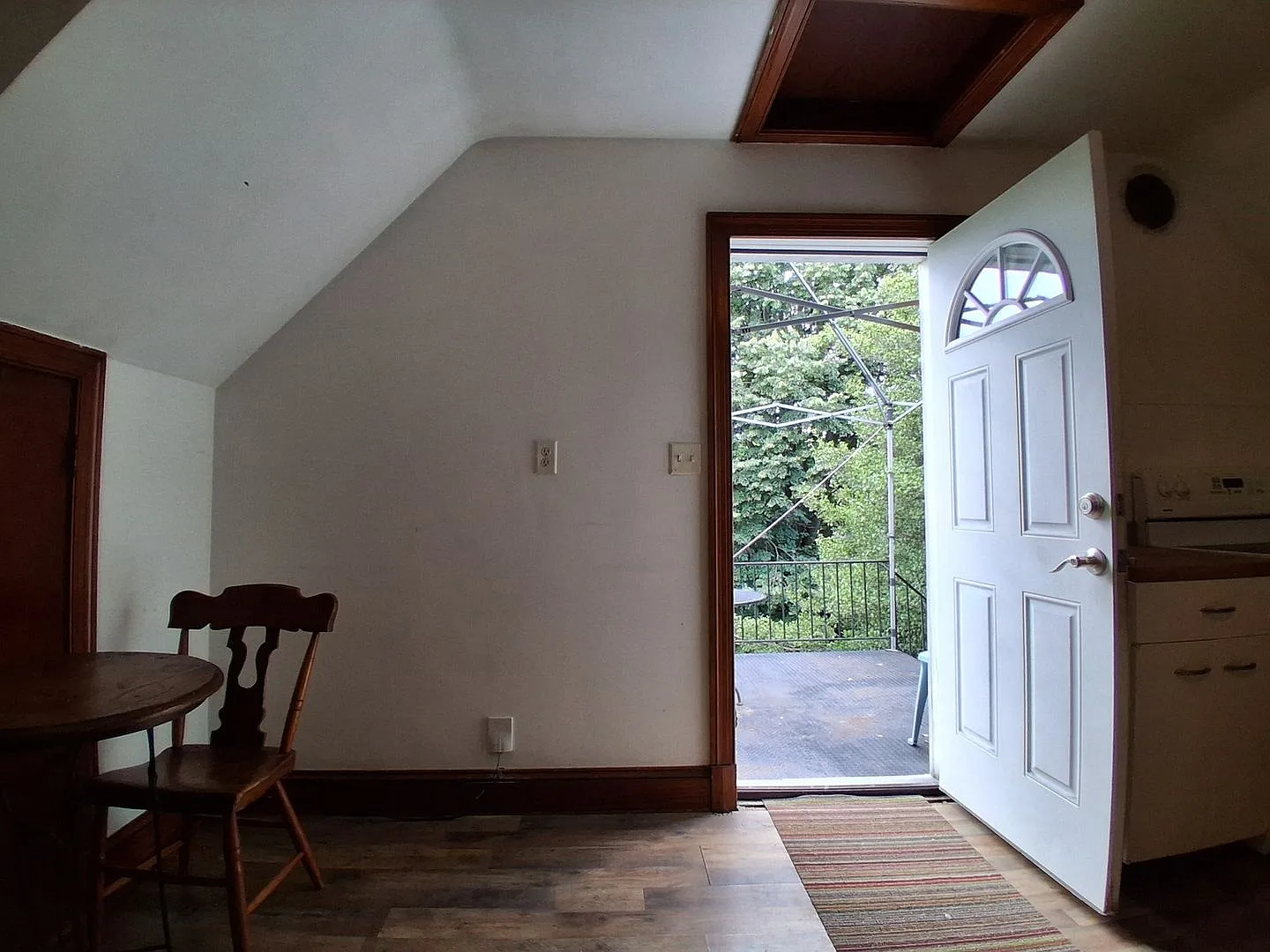 Charming 2BR in Westminster — Photo 4
