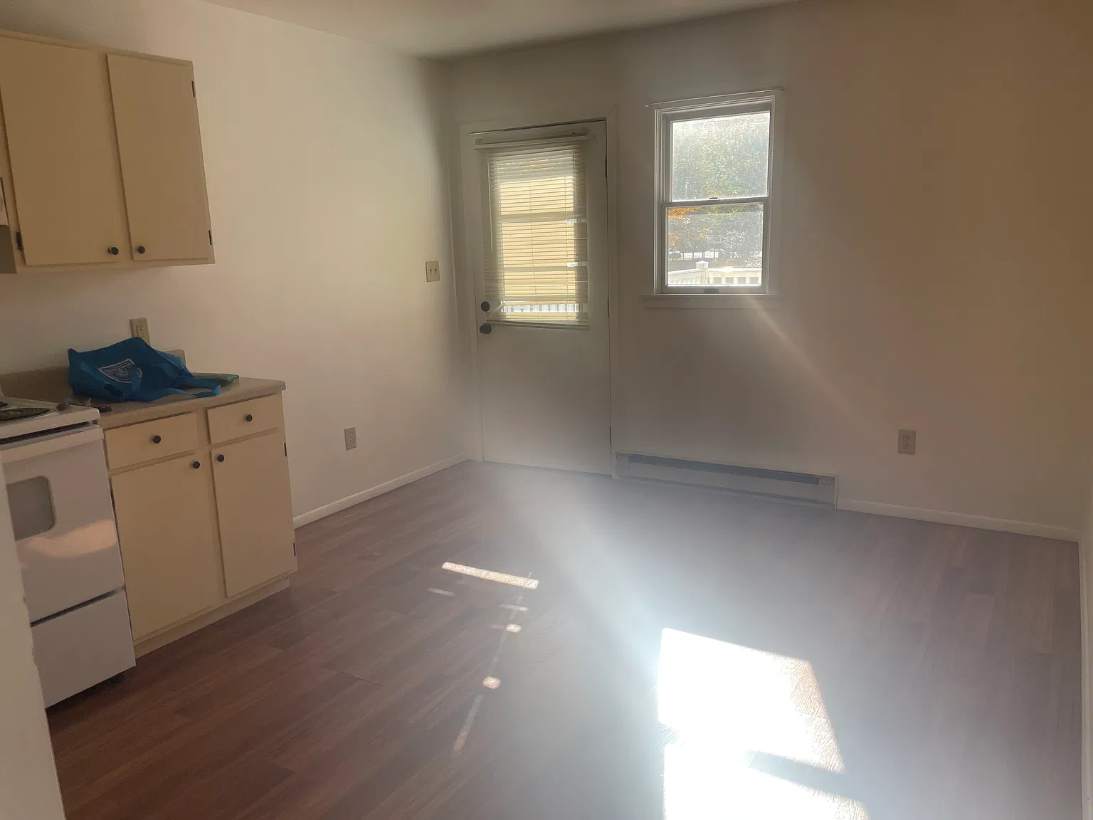 2 bed, $875 — Photo 2