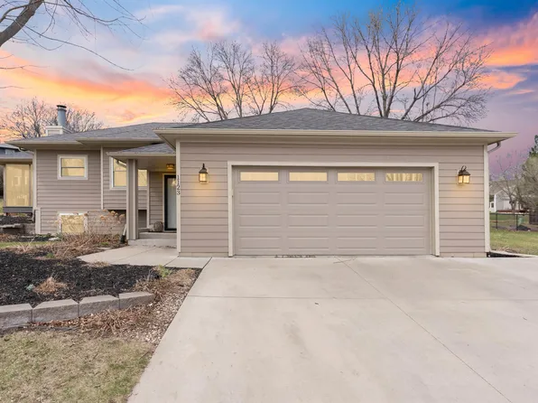 1123 E Plum Creek Cir, Sioux Falls, SD 57105
