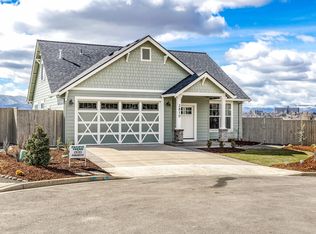 3810 Arena Dr, Medford, OR