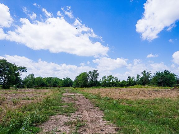 4th image of Farm Road 71 W