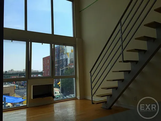 Rented by EXR | media 4