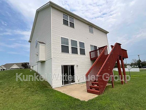 2nd image of 2724 Ambridge Dr