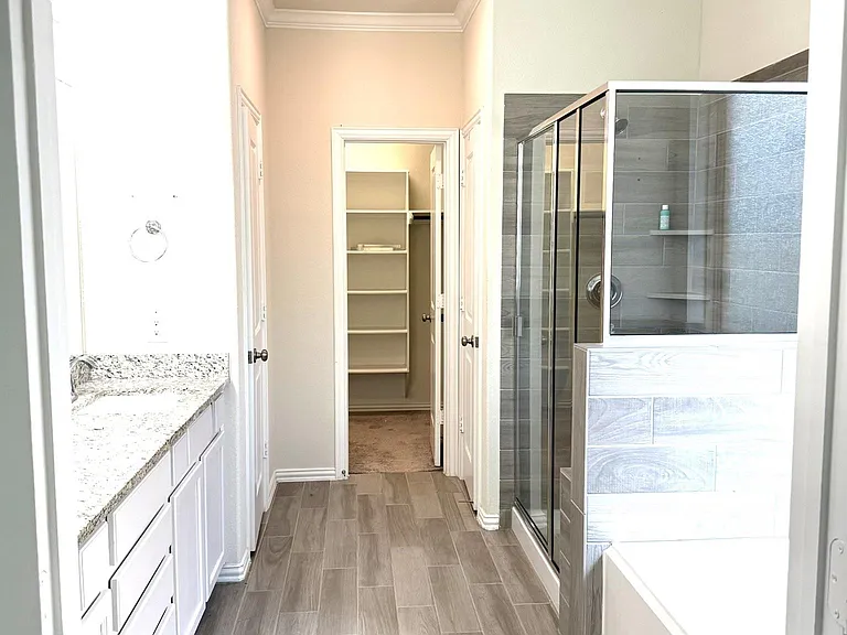 15823 Vanderpool River Dr — Photo 14