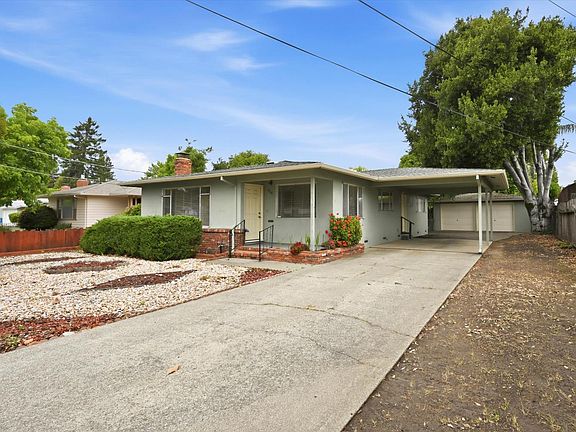 2nd image of 320 Shortt Road