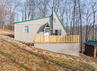 6257 Caddy Rd SW, Bowerston, OH 44695