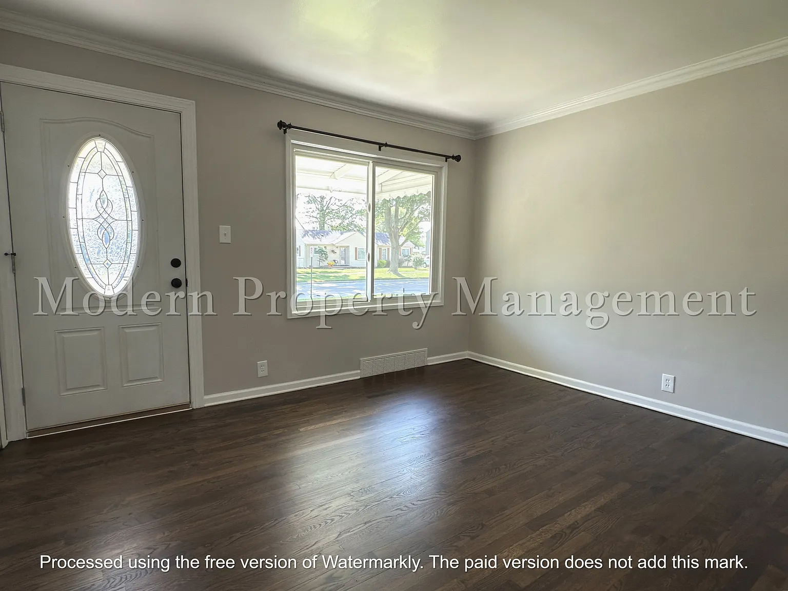 2 bed, 700 sqft, $1,350 — Photo 2