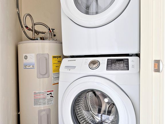 5th image of 3024 NE 145th St APT 3