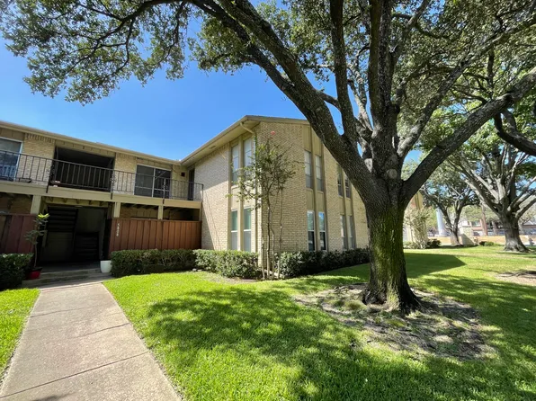 5808 Sandhurst Ln #D, Dallas, TX 75206