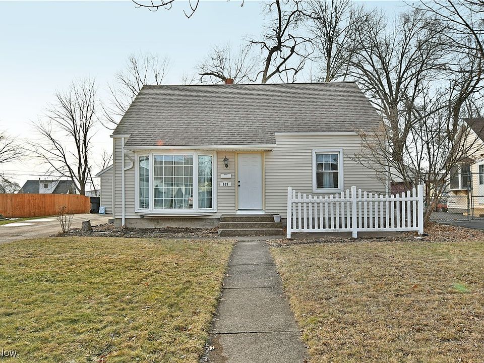 1st image of 819 Bonnie Brae Ave NE