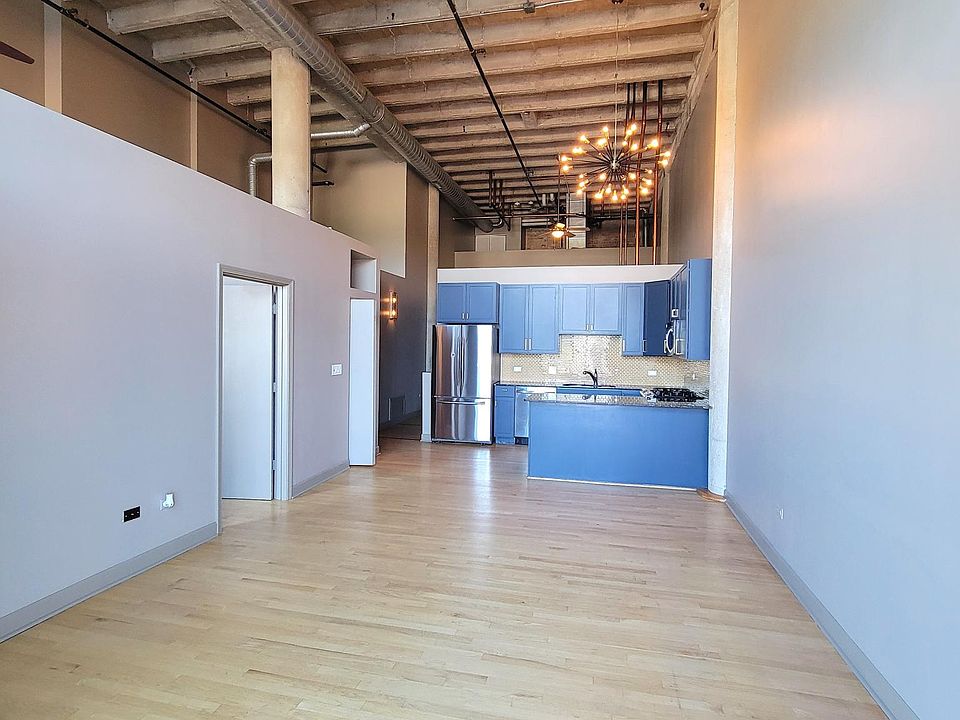 1st image of 2545 S Dearborn St #P-65