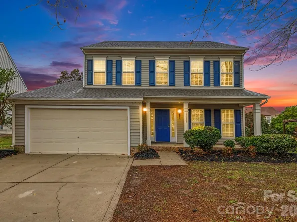 12828 Harvest Time Ct, Charlotte, NC 28278