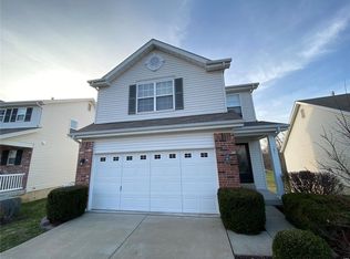 153 Roxbury Dr, O'Fallon, MO 63366