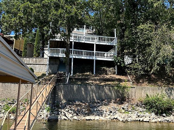 3rd image of 450672 E 338th Rd