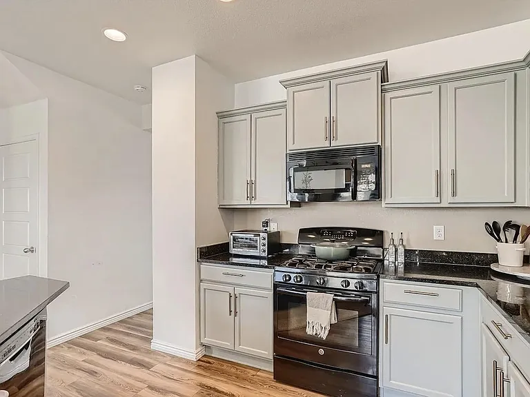 110 Stewart Way — Photo 6