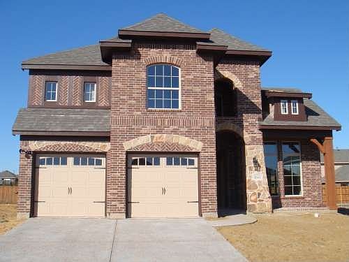 1st image of 11516 Round Leaf Dr