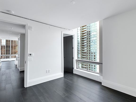 3rd image of 172 Madison Ave Fl 24C