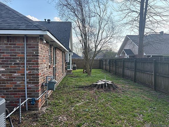 4th image of 13717 Cedar Ridge Ave