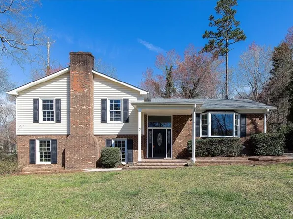 7 Kentbury Cir, Greensboro, NC 27406