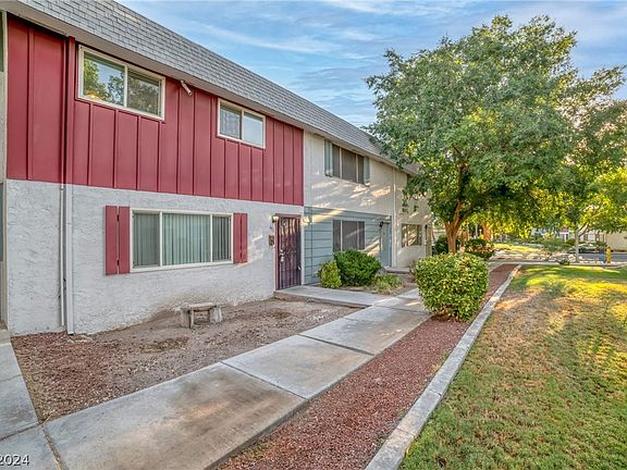 3rd image of 651 Greenbriar Townhouse Way #Na