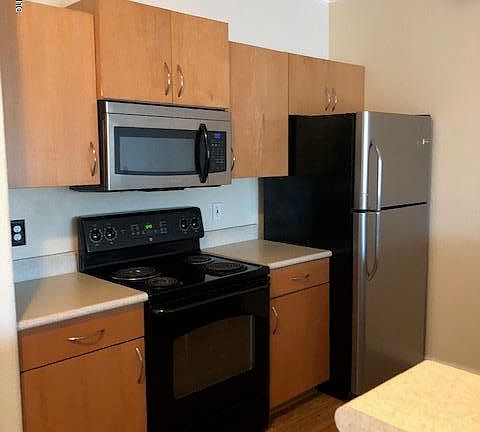 2nd image of 8290 GATE Parkway #1120