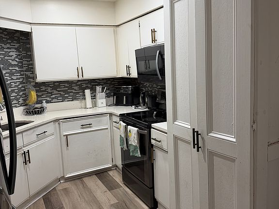 5th image of 5820 Liska Dr