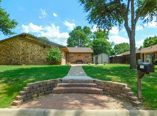 525 Magnolia St, Denton, TX 76201