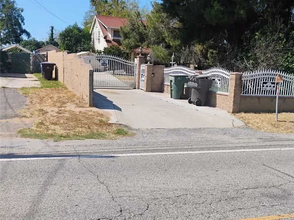 3676 Strong St, Riverside, CA 92501