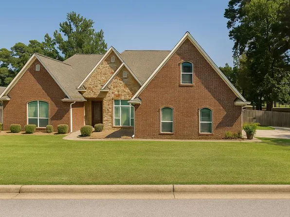 3617 Colony Creek Dr, Nacogdoches, TX 75965