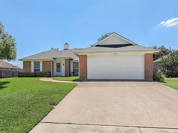 2nd image of 956 Meadow Cir S
