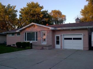 1712 22nd St, Port Huron, MI 48060