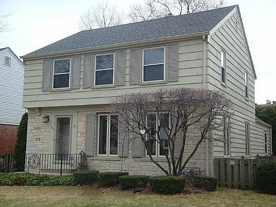 1st image of 329 E Lake View Ave