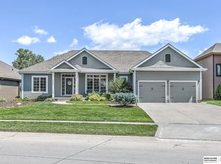 19856 Bellbrook Blvd, Gretna, NE 68028