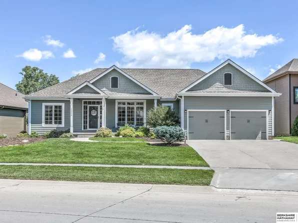19856 Bellbrook Blvd, Gretna, NE 68028