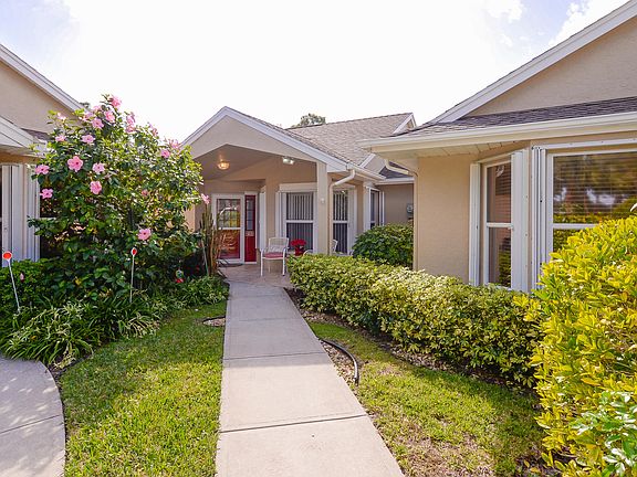 2nd image of 717 NW San Remo Cir