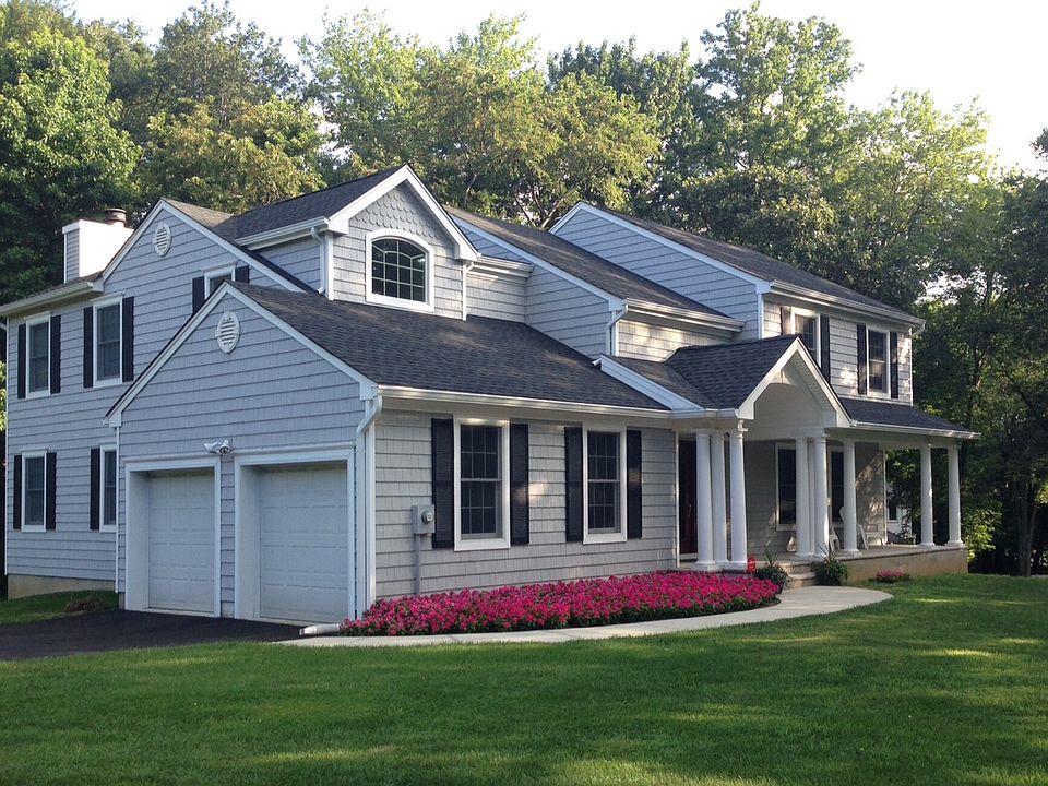 2nd image of 103 University Dr