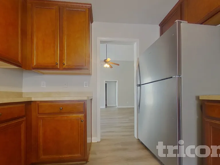 104 Logan Creek Ct — Photo 7