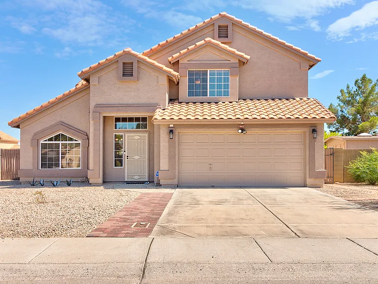 7801 W Crocus Dr — Photo 30