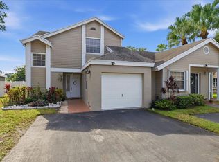 11140 SW 11th Pl, Davie, FL 33324