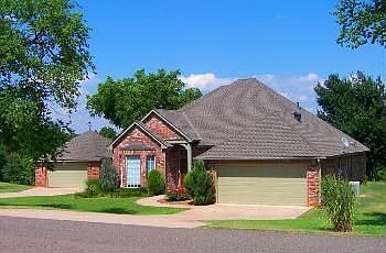 1st image of 8054 Linda Ln
