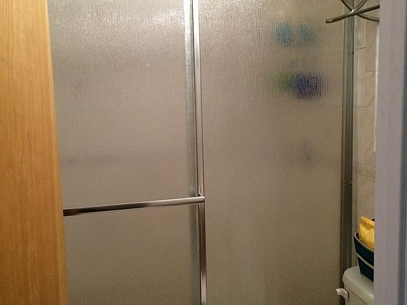 5th image of 308 Saint James Pl #1