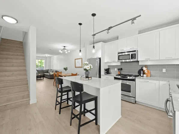 3395 Galloway Ave #3, Coquitlam, BC V3E 0H2