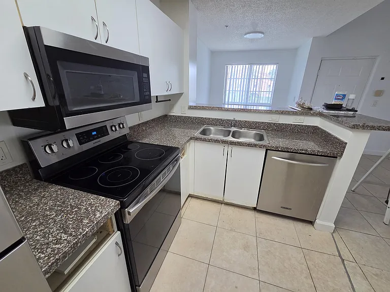 12172 Saint Andrews Pl #211 — Photo 10