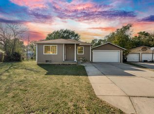 1727 S Edwards Ct, Wichita, KS 67213