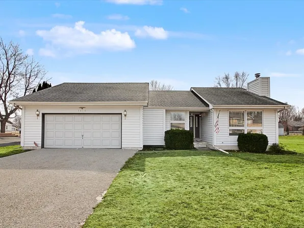 1816 Doris Rd, Sandwich, IL 60548