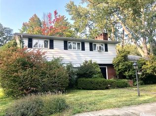 23 Lowell Pl, Fredonia, NY