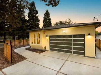 1261 Burgoyne St, Mountain View, CA, 94043